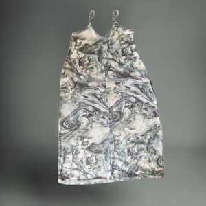 Zenana Dress Marble Maxi Dress with pockets medium sized runs bigger